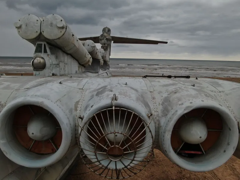 The Soviet Sub That Dove Into the Abyss on Purpose—and Came Back Up