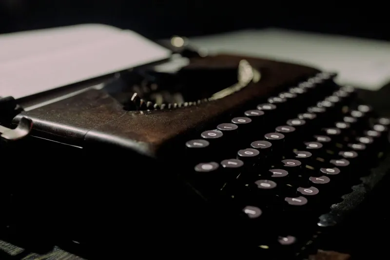 The Machine That Moved Too Fast for Anyone to Believe: How One Broken Typewriter Almost Killed Its Own Industry