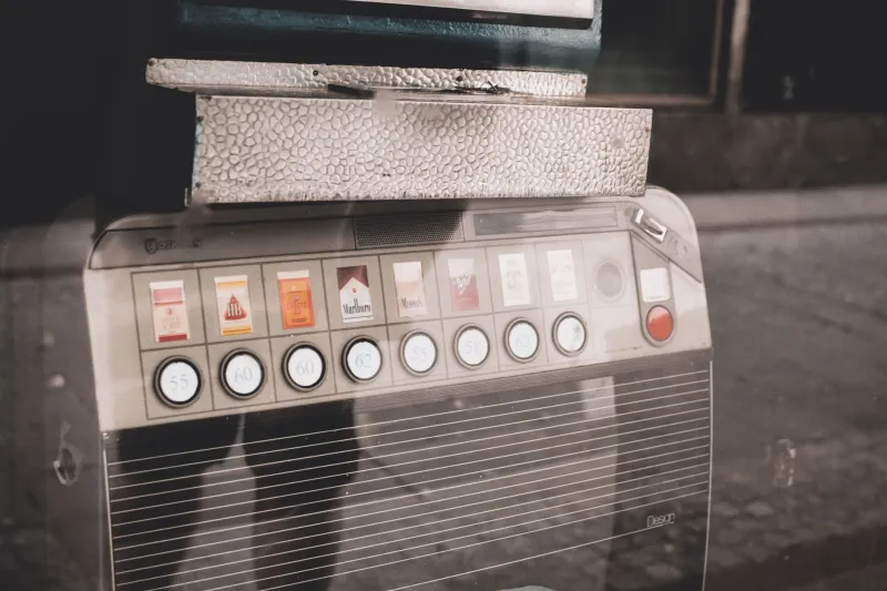 One Snack Machine Nearly Ended the Cold War: The Vending Dispenser That Soviet Spies Thought Was a Weapon